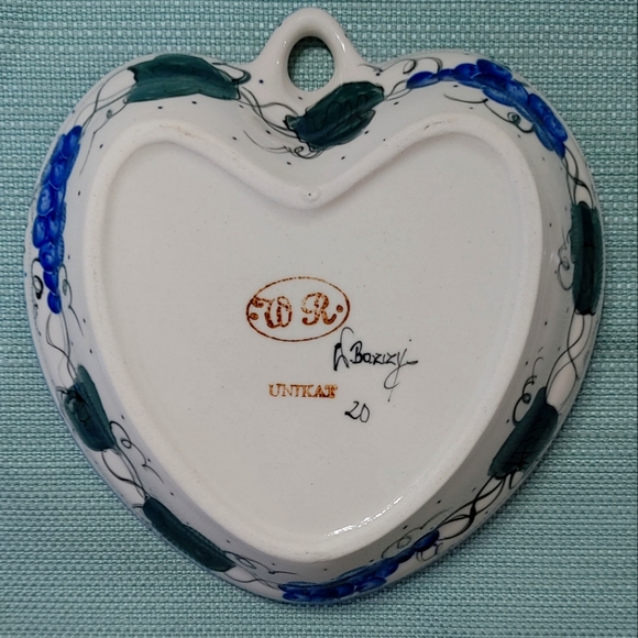 Unikat Polish Pottery Heart Shaped Dish 7-3/4" Blue Flowers EUC - Picture 2 of 9